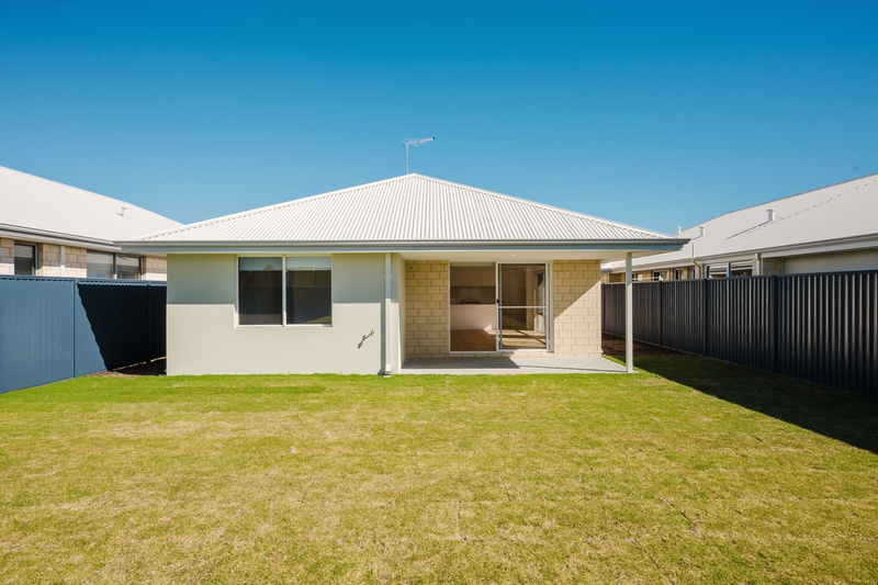 133 Avoca Chase, BALDIVIS, WA 6171 AUS