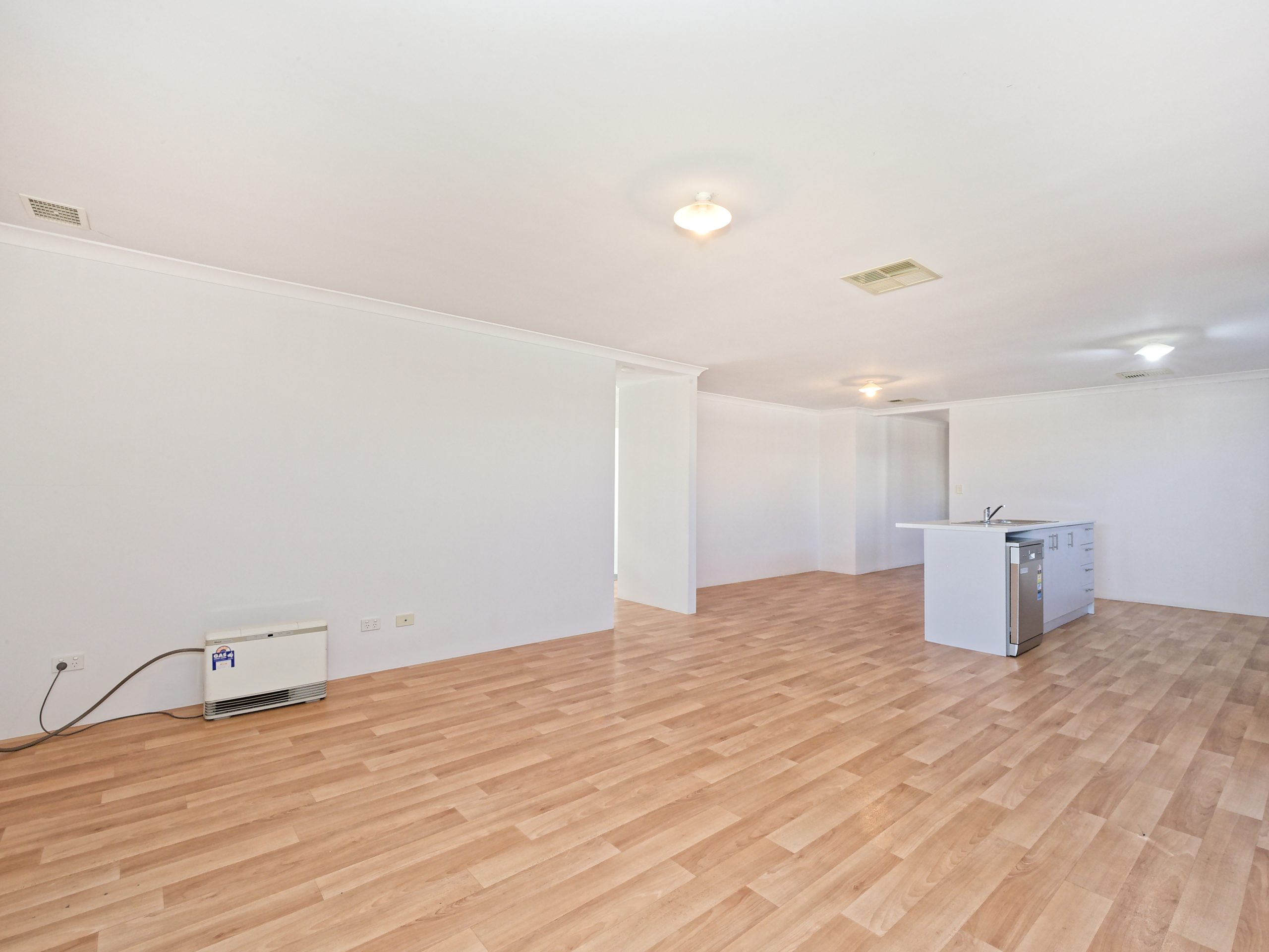 231 Lake Valley Drive, LAKELANDS, WA 6180 AUS
