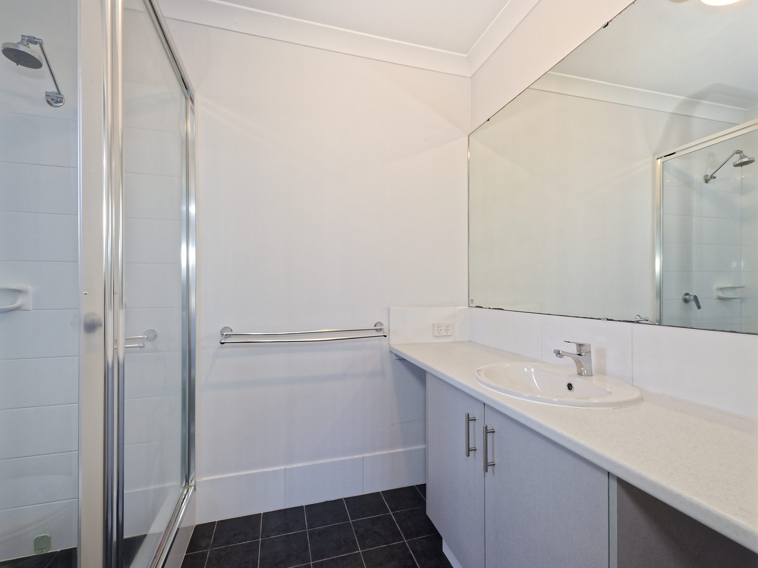 231 Lake Valley Drive, LAKELANDS, WA 6180 AUS