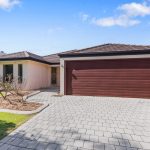 5 Glastonbury Street, LEDA, WA 6170 AUS