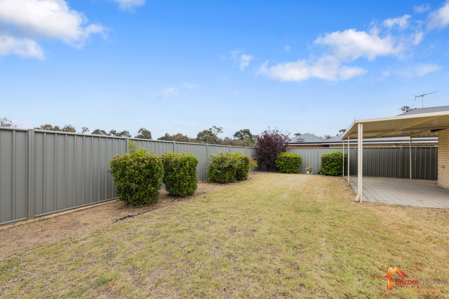 5 Glastonbury Street, LEDA, WA 6170 AUS