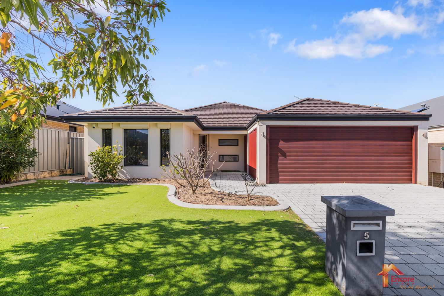 5 Glastonbury Street, LEDA, WA 6170 AUS