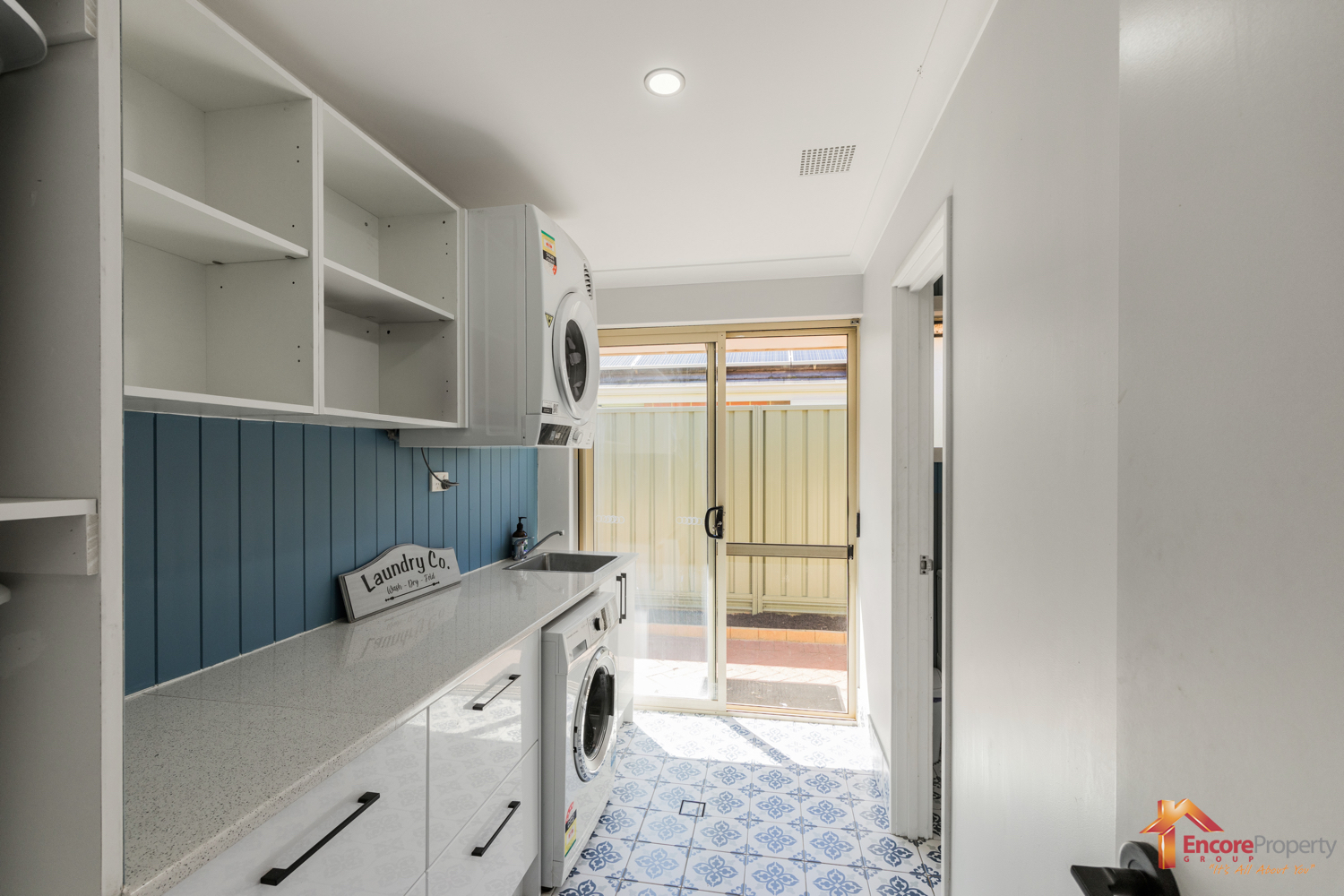 15 Alicante Mews, SECRET HARBOUR, WA 6173 AUS