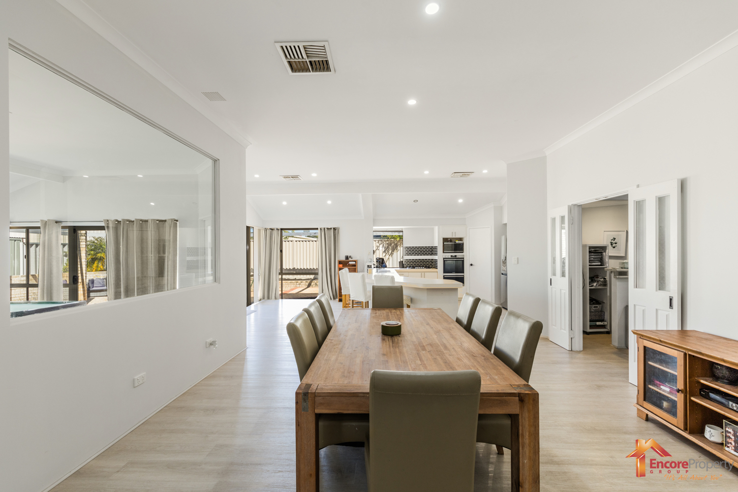 15 Alicante Mews, SECRET HARBOUR, WA 6173 AUS