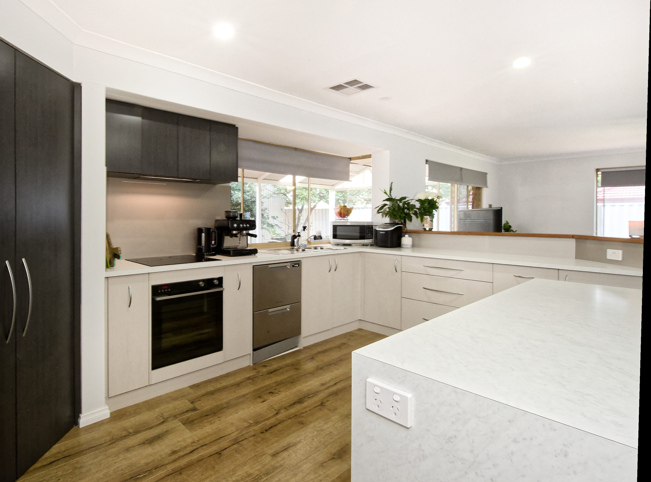 4 Elysee Court, PORT KENNEDY, WA 6172 AUS