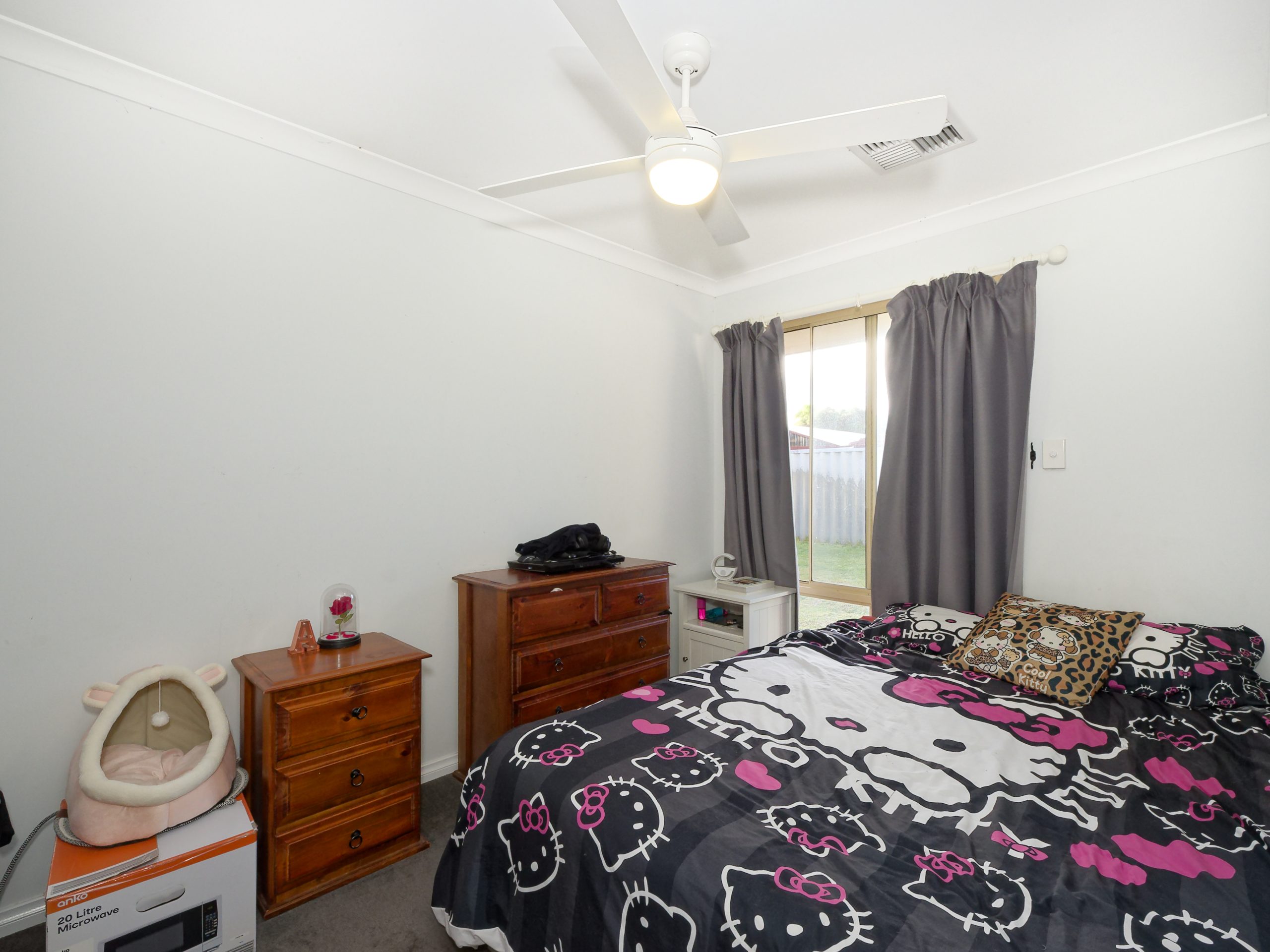 4 Elysee Court, PORT KENNEDY, WA 6172 AUS