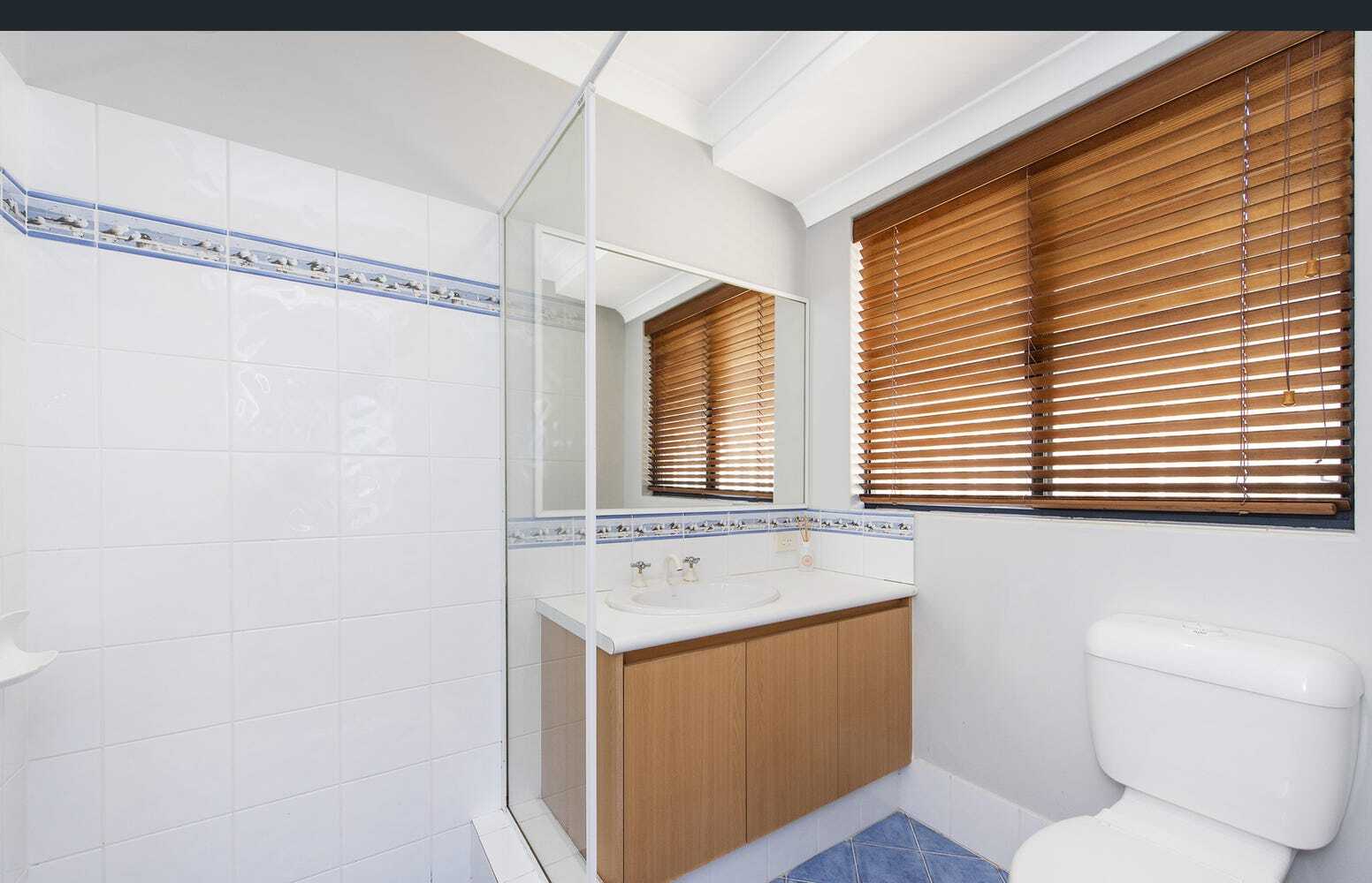 7 Summerville Avenue, SECRET HARBOUR, WA 6173 AUS