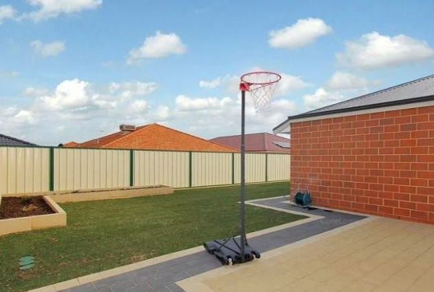 36 Eucalyptus Drive, HAMMOND PARK, WA 6164 AUS