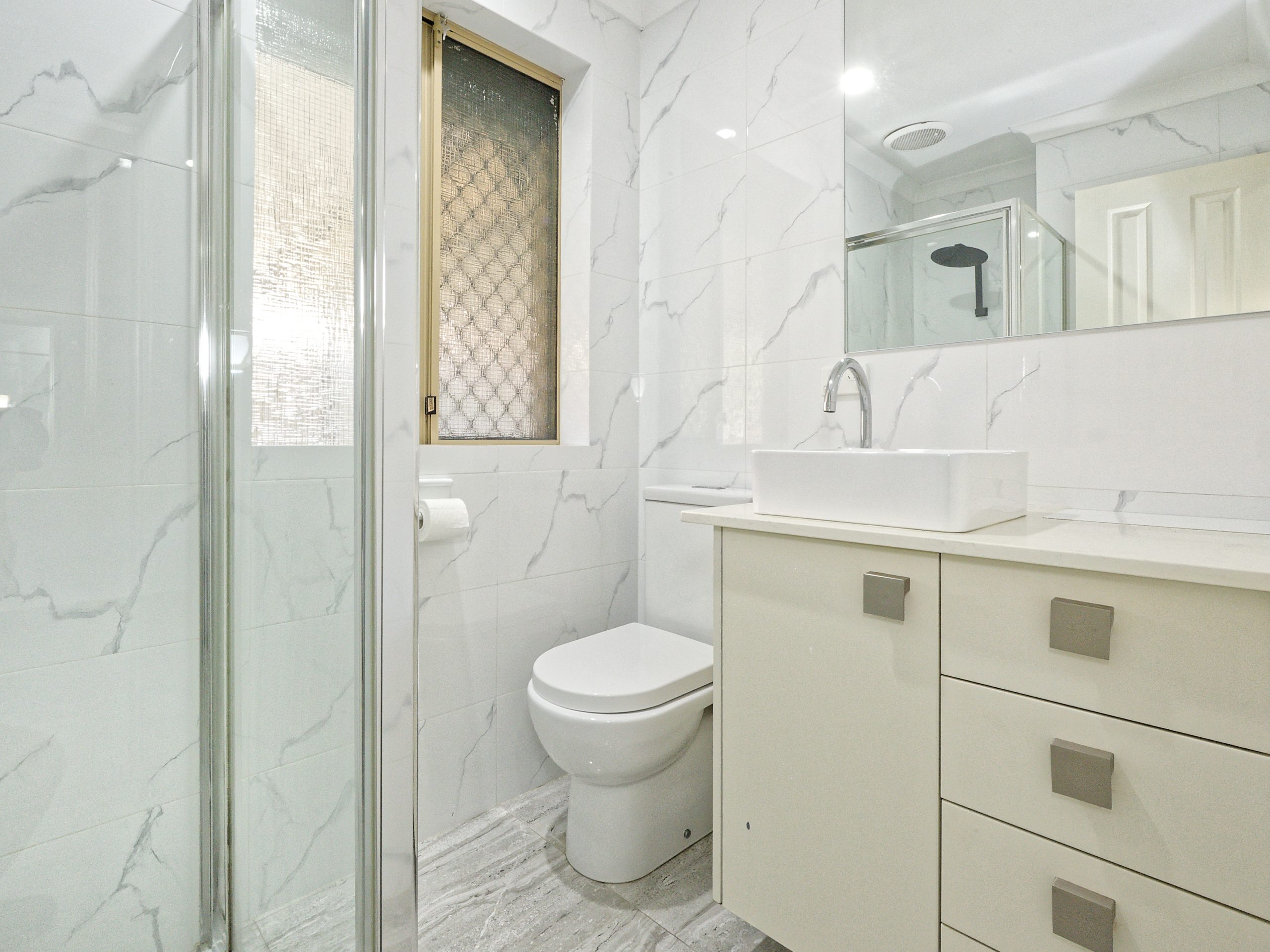 5 Hopkins Place, WAIKIKI, WA 6169 AUS