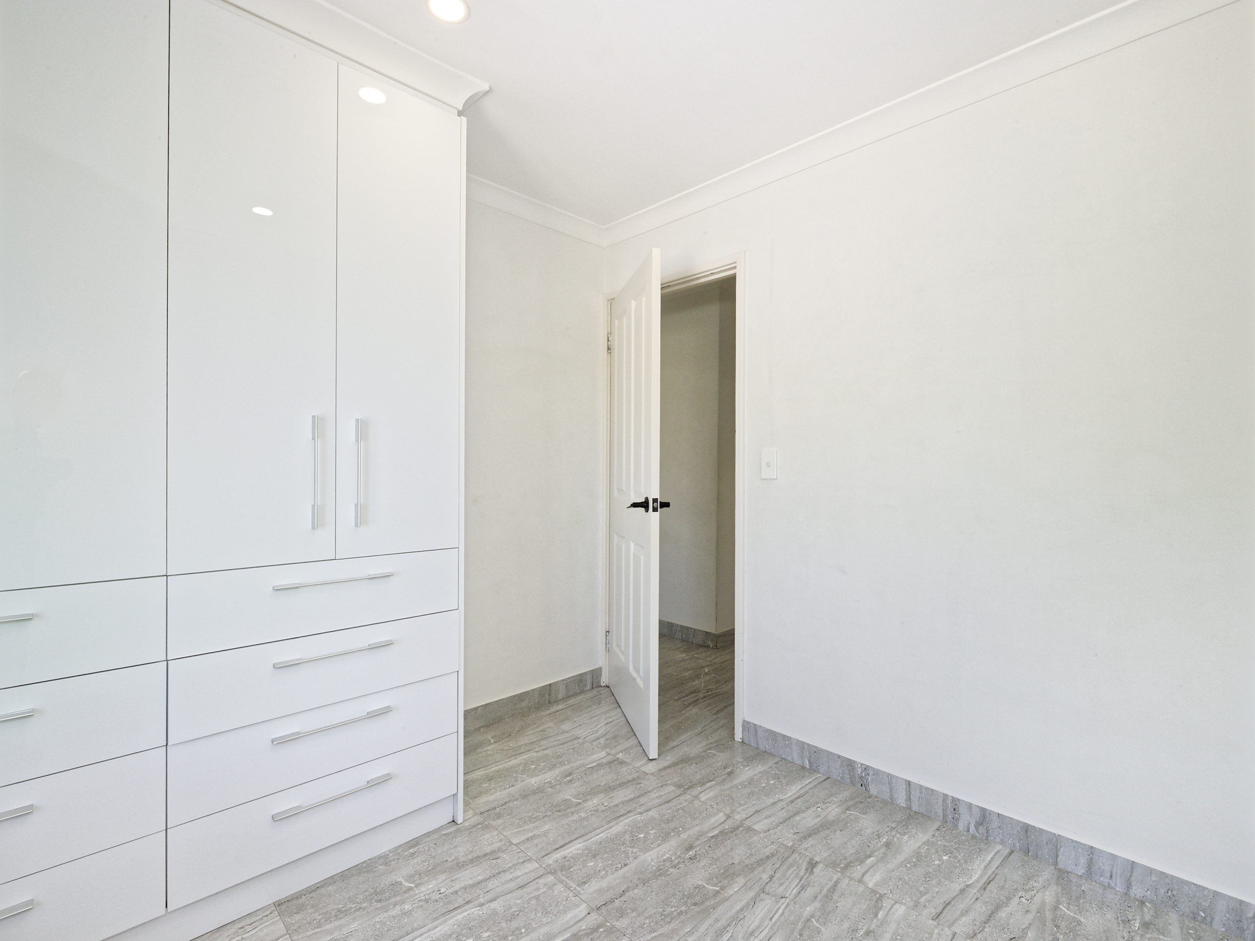 5 Hopkins Place, WAIKIKI, WA 6169 AUS