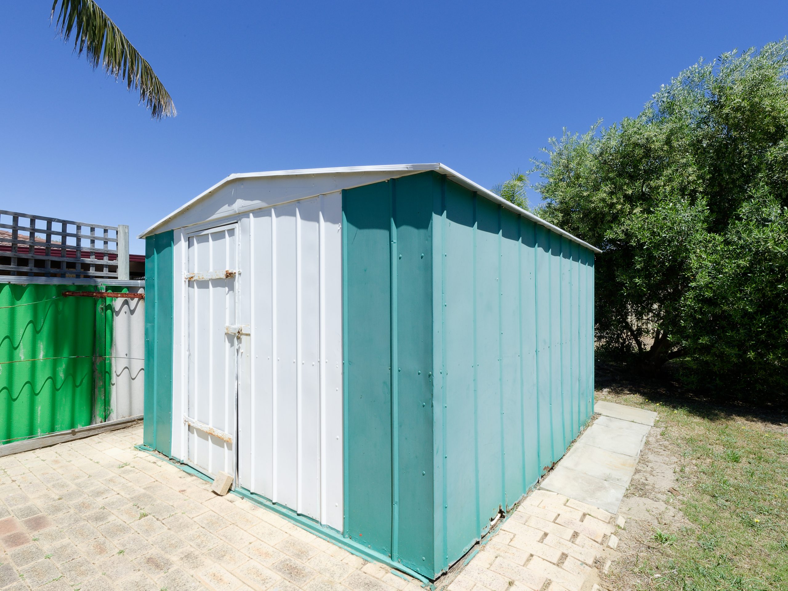 5 Hopkins Place, WAIKIKI, WA 6169 AUS