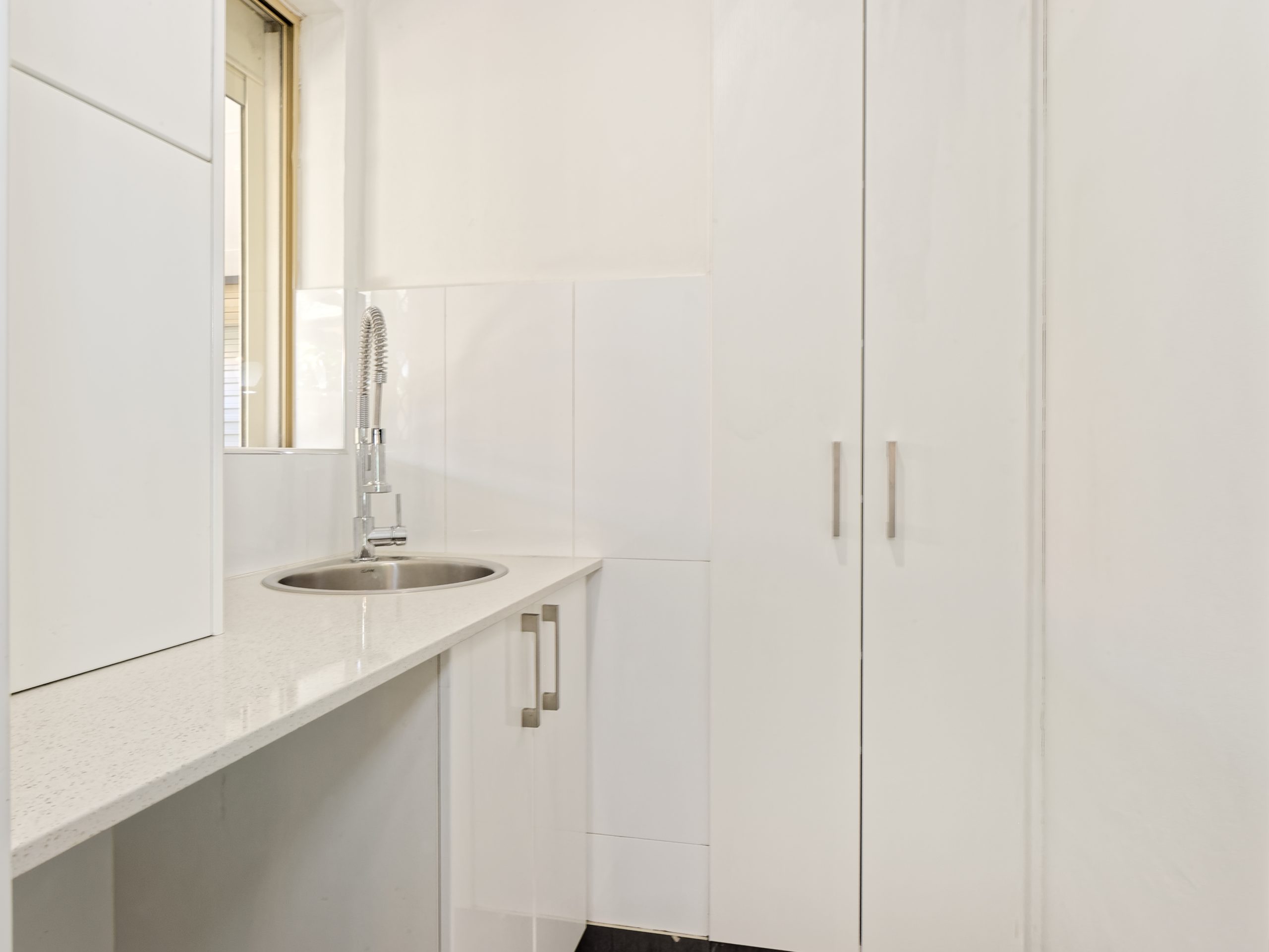 5 Hopkins Place, WAIKIKI, WA 6169 AUS