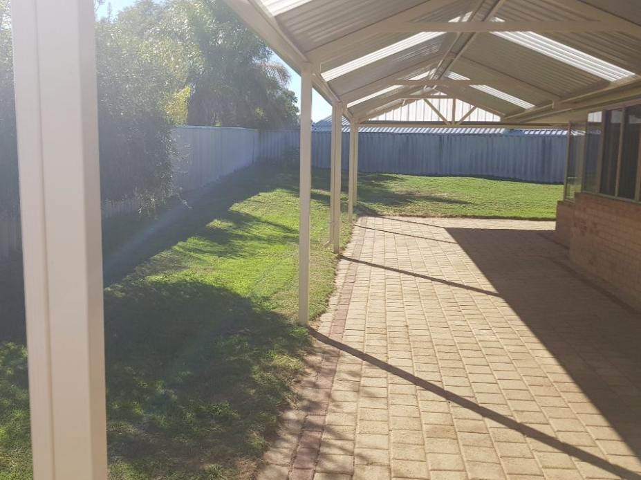 9 Myhill Mews, LEDA, WA 6170 AUS