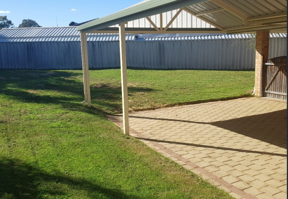 9 Myhill Mews, LEDA, WA 6170 AUS