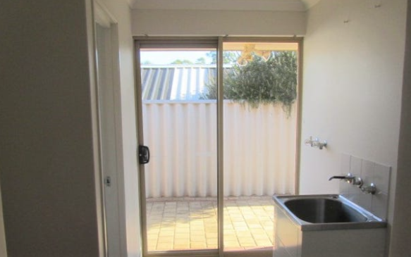 9 Myhill Mews, LEDA, WA 6170 AUS