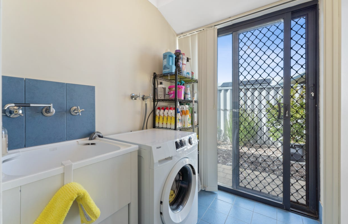 16 Chinchilla Parkway, PORT KENNEDY, WA 6172 AUS