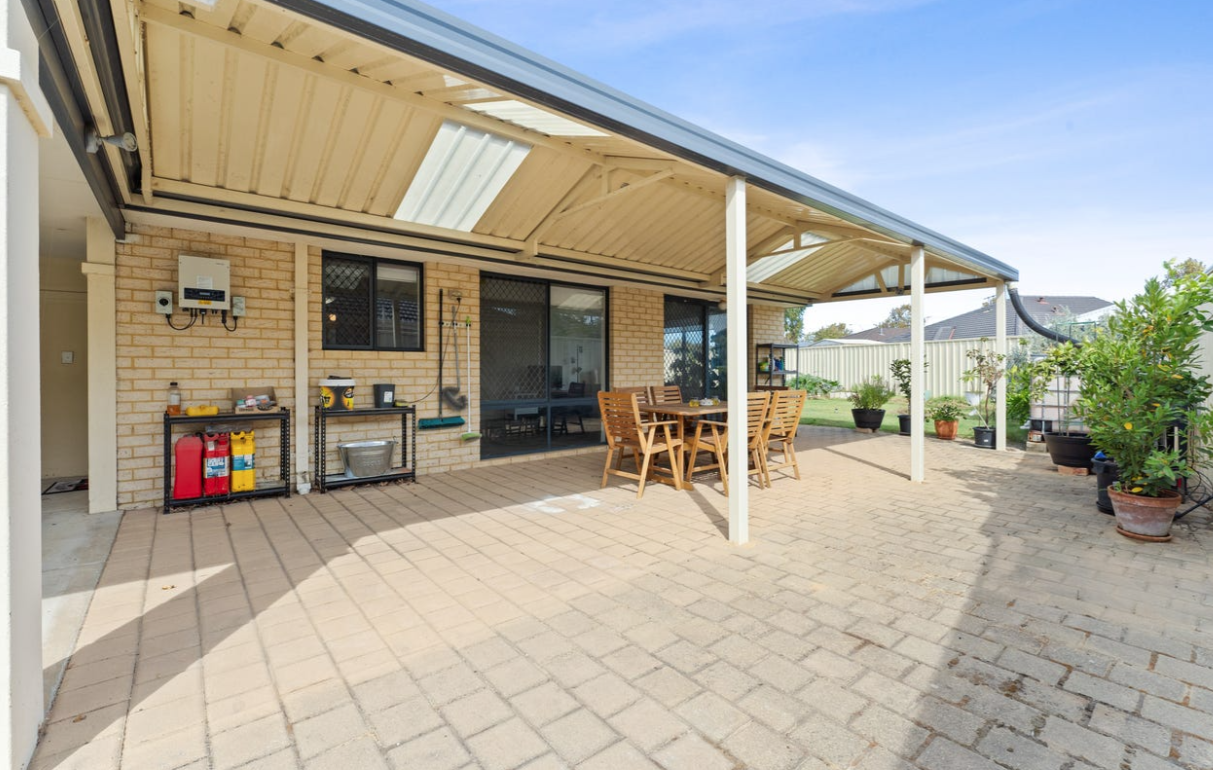 16 Chinchilla Parkway, PORT KENNEDY, WA 6172 AUS