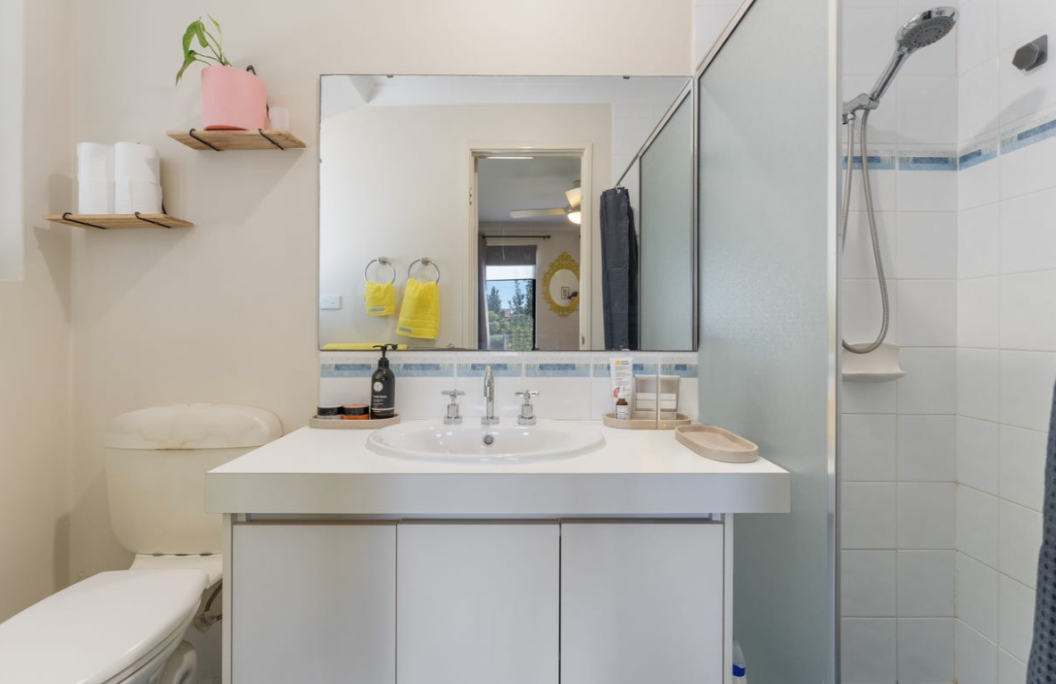 16 Chinchilla Parkway, PORT KENNEDY, WA 6172 AUS