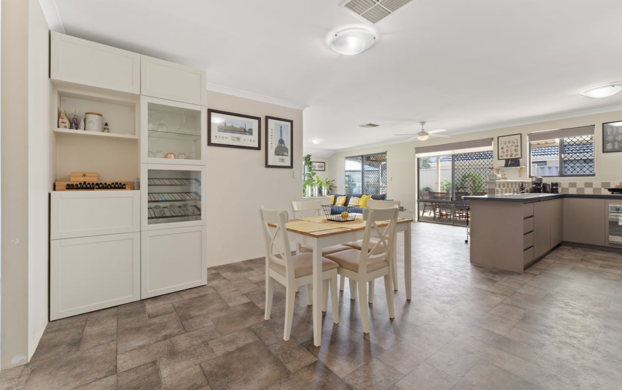 16 Chinchilla Parkway, PORT KENNEDY, WA 6172 AUS