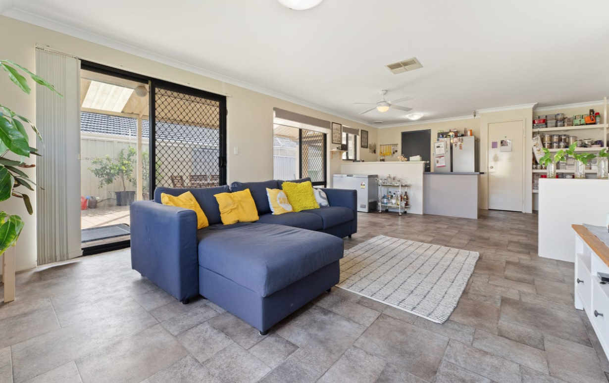 16 Chinchilla Parkway, PORT KENNEDY, WA 6172 AUS