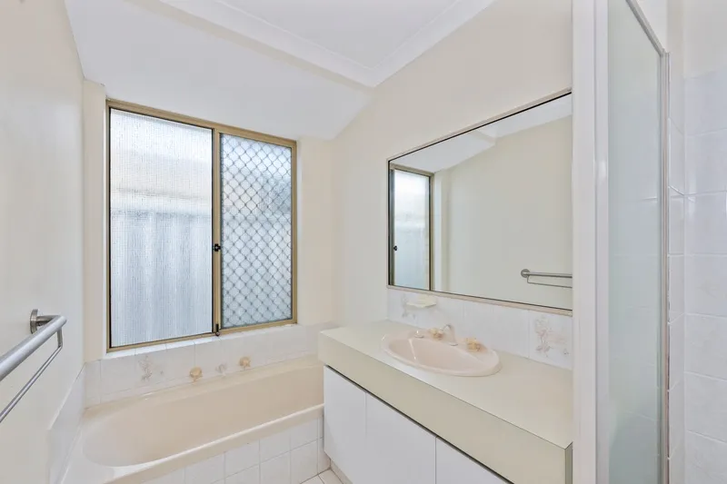 21 Mayflower Close, PORT KENNEDY, WA 6172 AUS