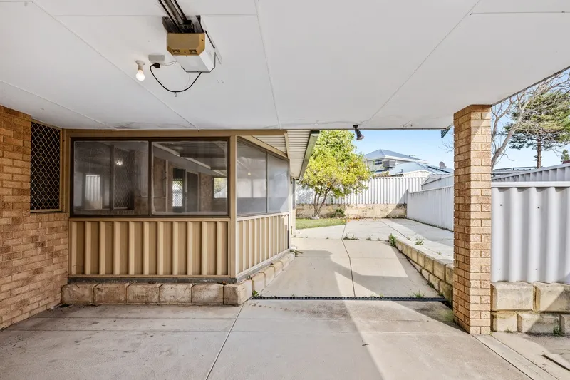 21 Mayflower Close, PORT KENNEDY, WA 6172 AUS
