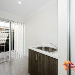 8 Siesta Way, MADORA BAY, WA 6210 AUS