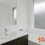 8 Siesta Way, MADORA BAY, WA 6210 AUS