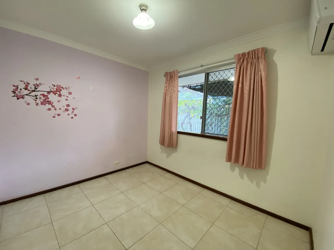 20 Binstead Court, KOONDOOLA, WA 6064 AUS