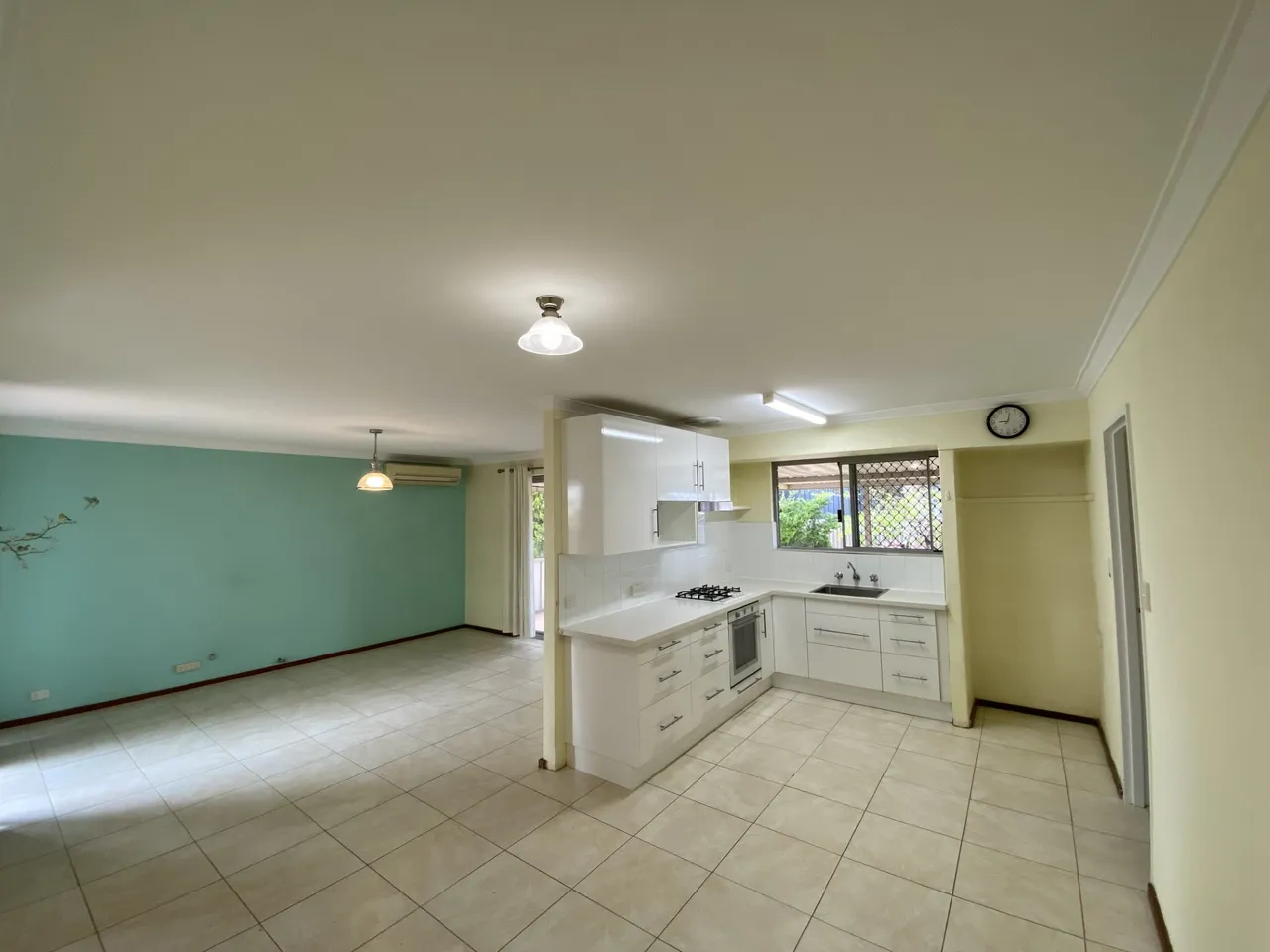 20 Binstead Court, KOONDOOLA, WA 6064 AUS