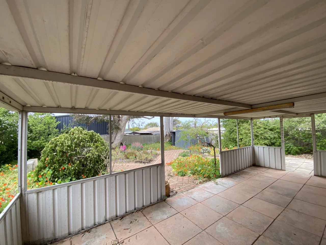 20 Binstead Court, KOONDOOLA, WA 6064 AUS
