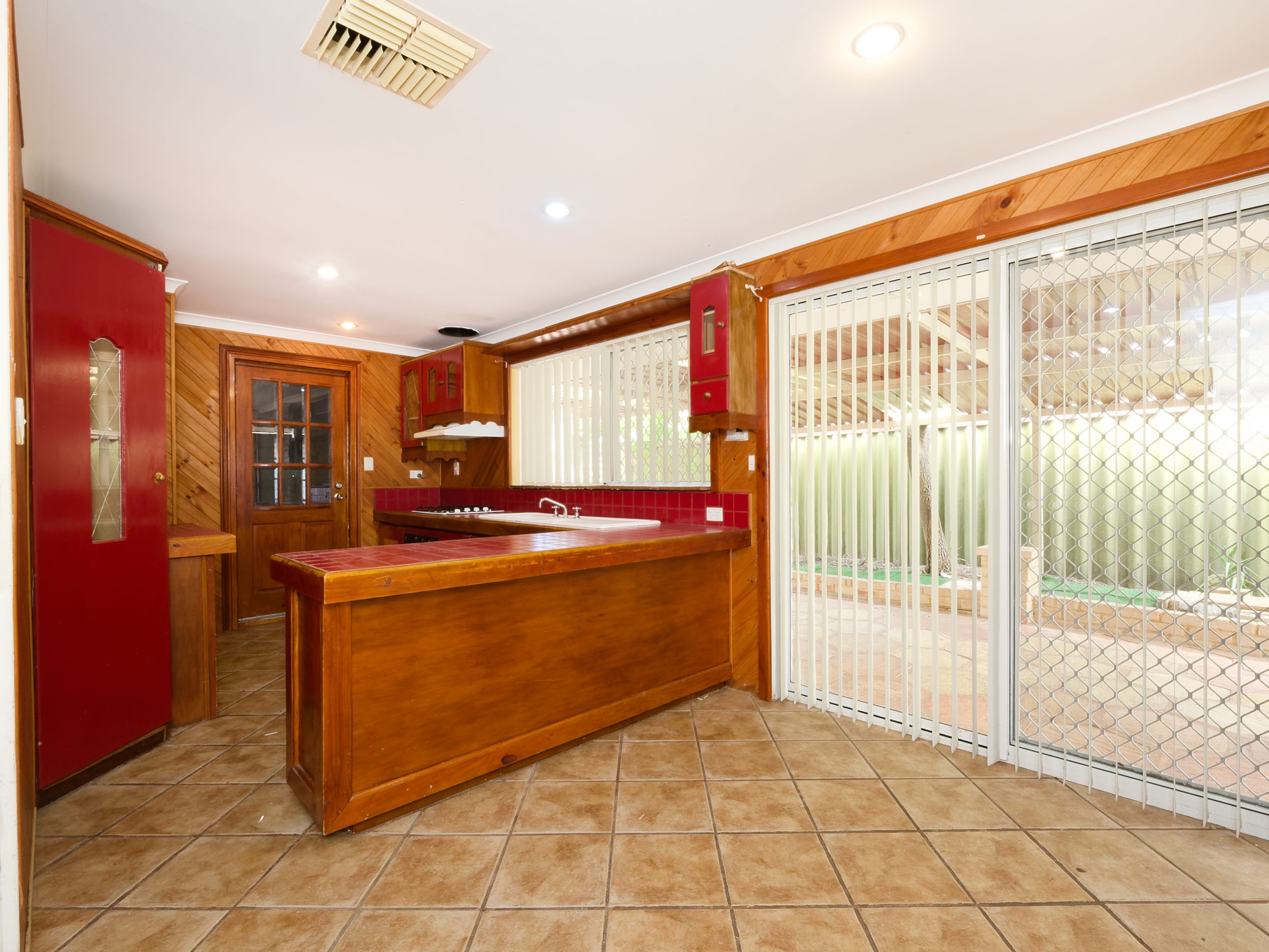 3 Thames Way, WARNBRO, WA 6169 AUS