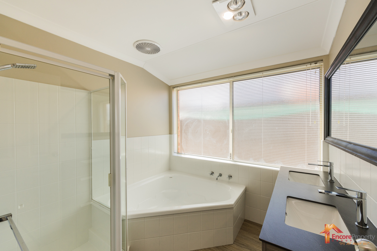 40 St Ettiene Gardens, PORT KENNEDY, WA 6172 AUS