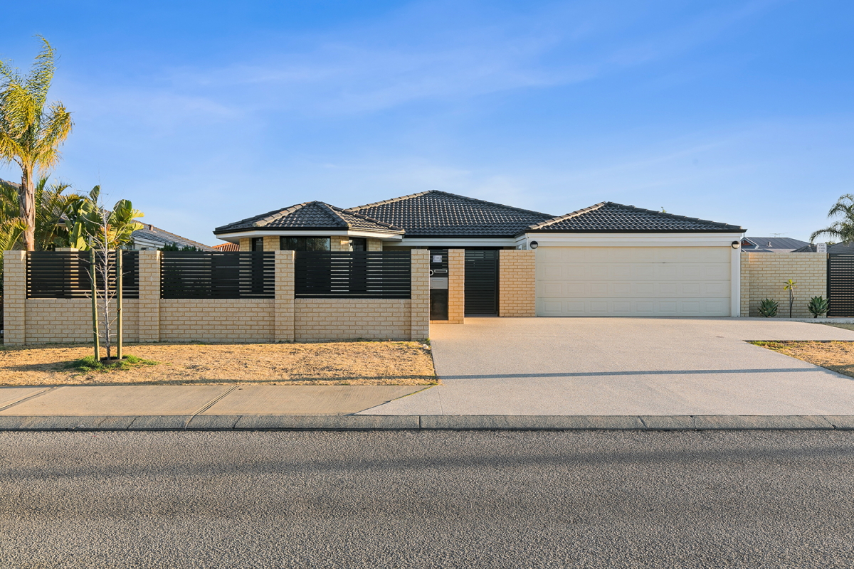 19 Champion Drive, BERTRAM, WA 6167 AUS