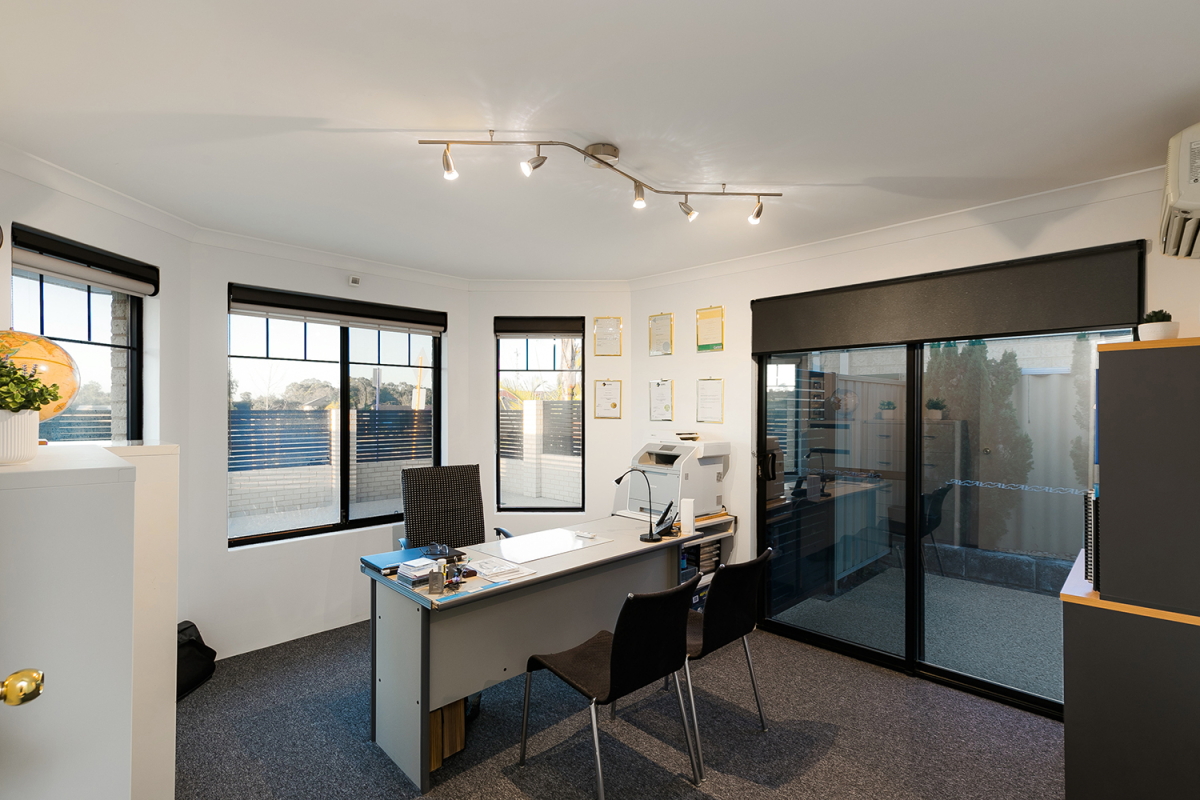 19 Champion Drive, BERTRAM, WA 6167 AUS