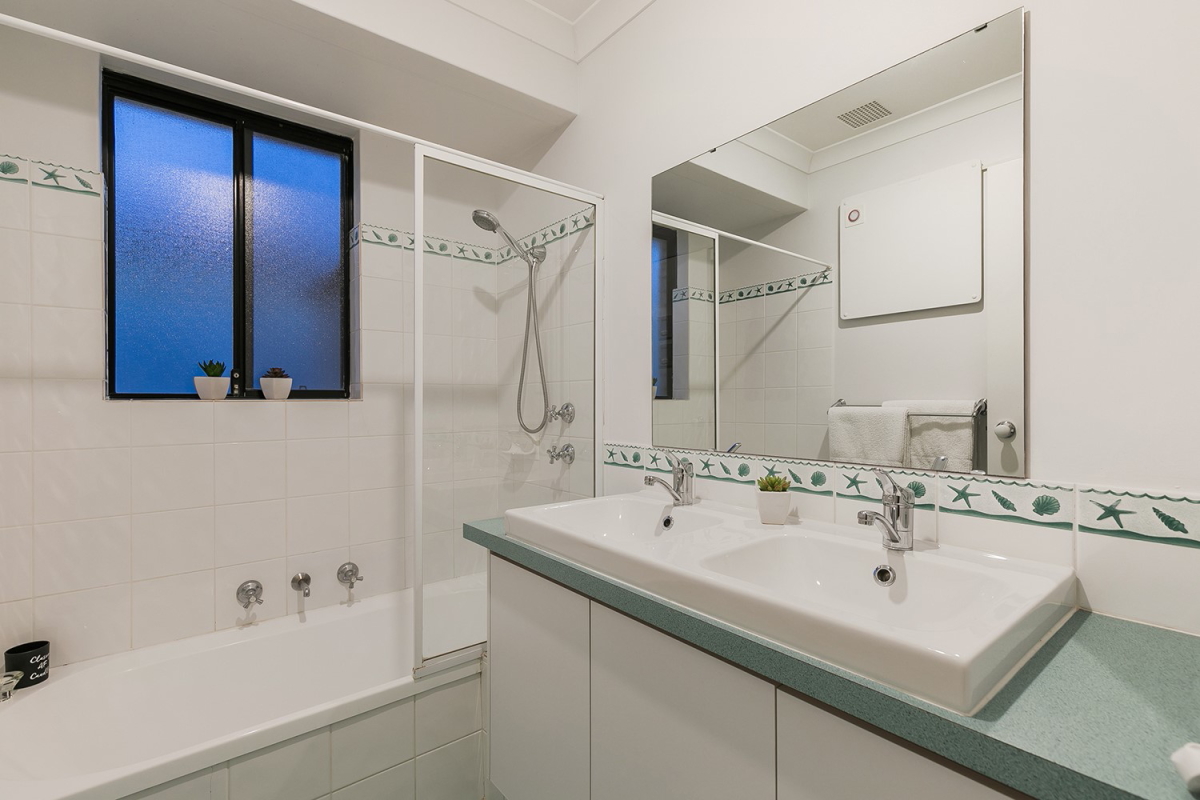 19 Champion Drive, BERTRAM, WA 6167 AUS