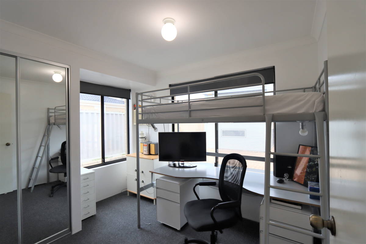 19 Champion Drive, BERTRAM, WA 6167 AUS