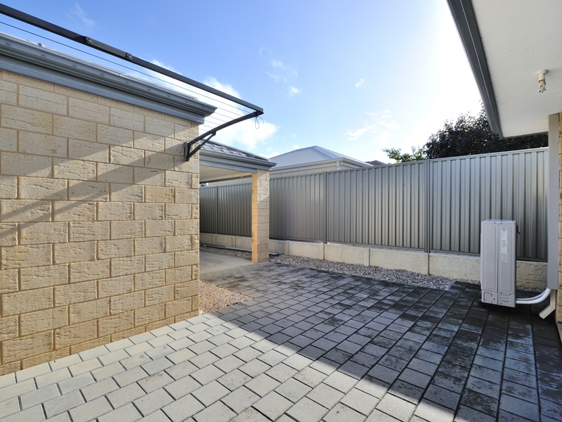 60 Walden Street, WELLARD, WA 6170 AUS