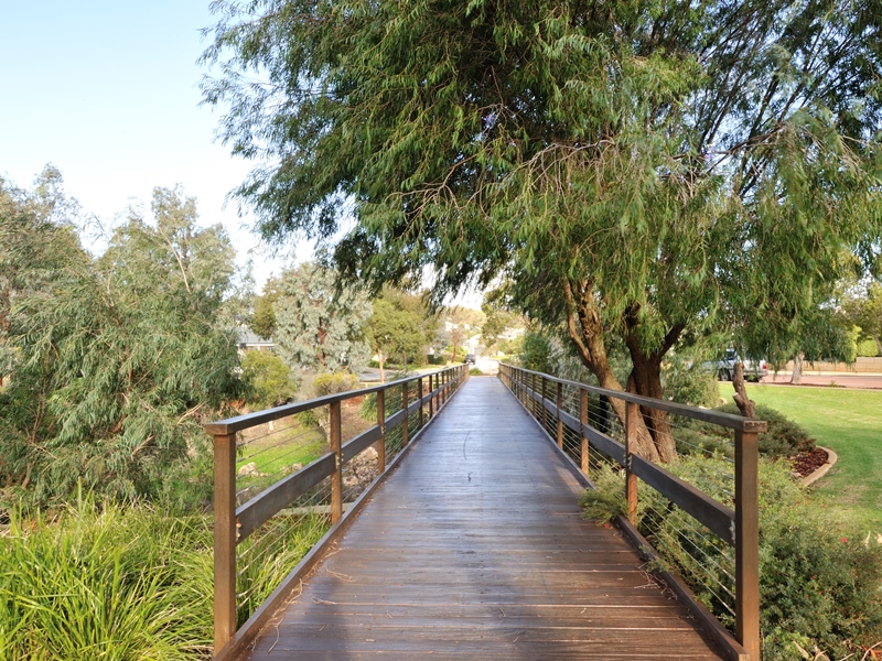 60 Walden Street, WELLARD, WA 6170 AUS