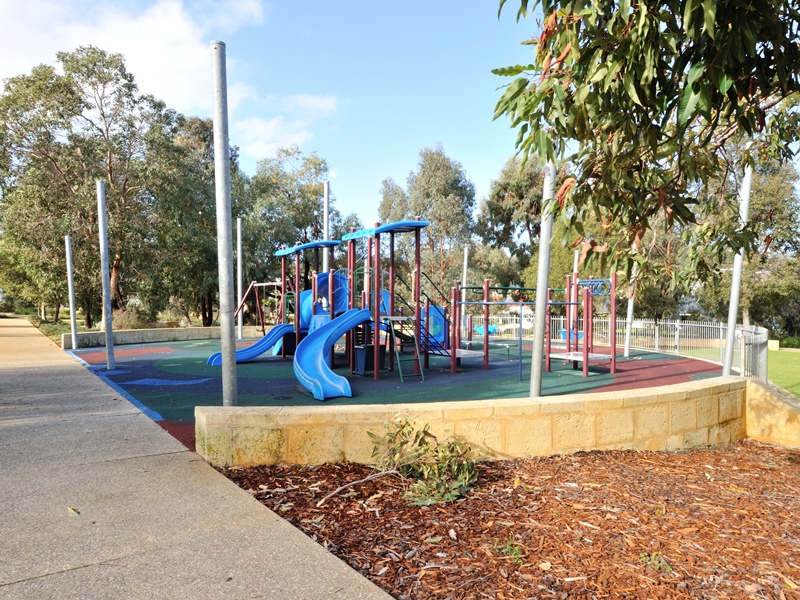 60 Walden Street, WELLARD, WA 6170 AUS