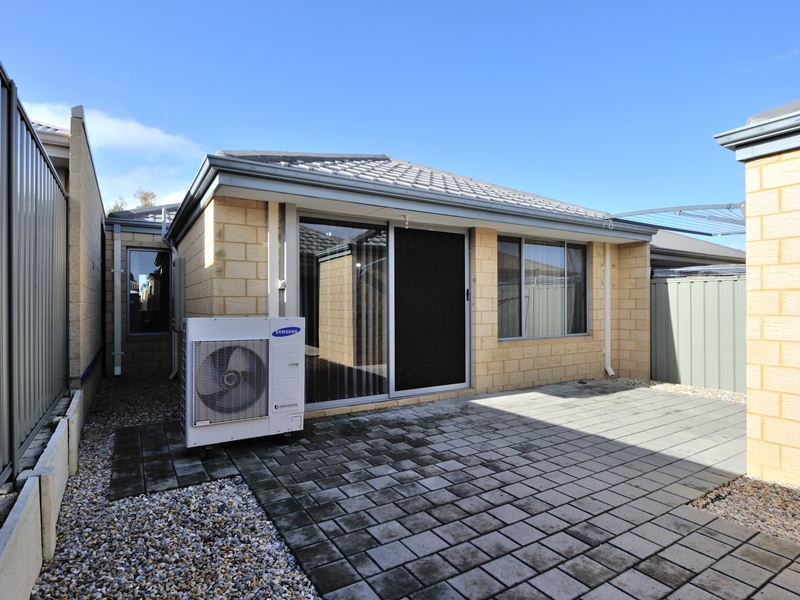 60 Walden Street, WELLARD, WA 6170 AUS