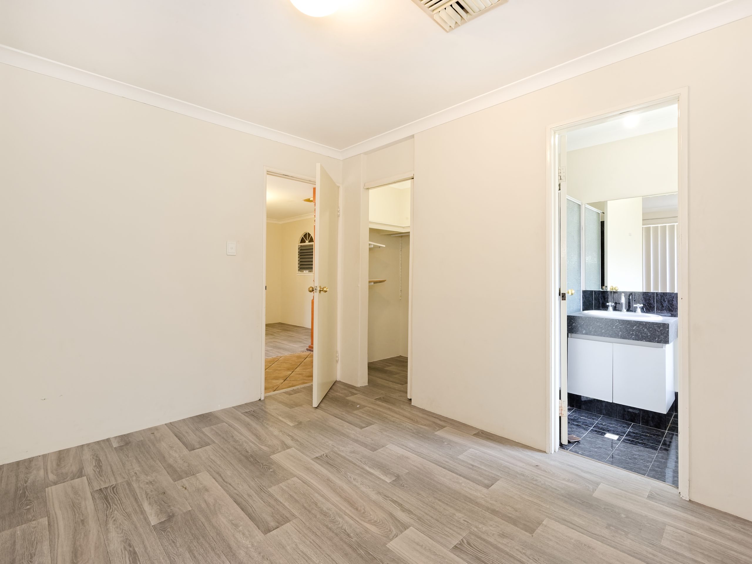 3 Thames Way, WARNBRO, WA 6169 AUS