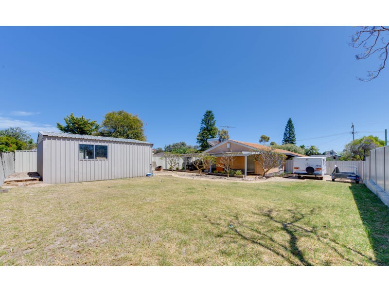 5 Farrington Street, WARNBRO, WA 6169 AUS