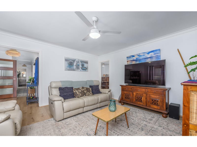 5 Farrington Street, WARNBRO, WA 6169 AUS