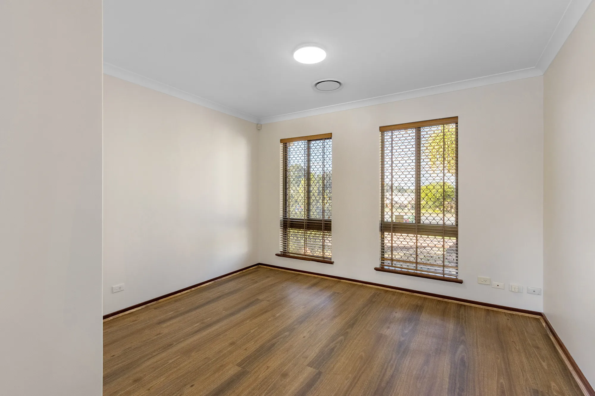 9 Rockett Way, BULL CREEK, WA 6149 AUS