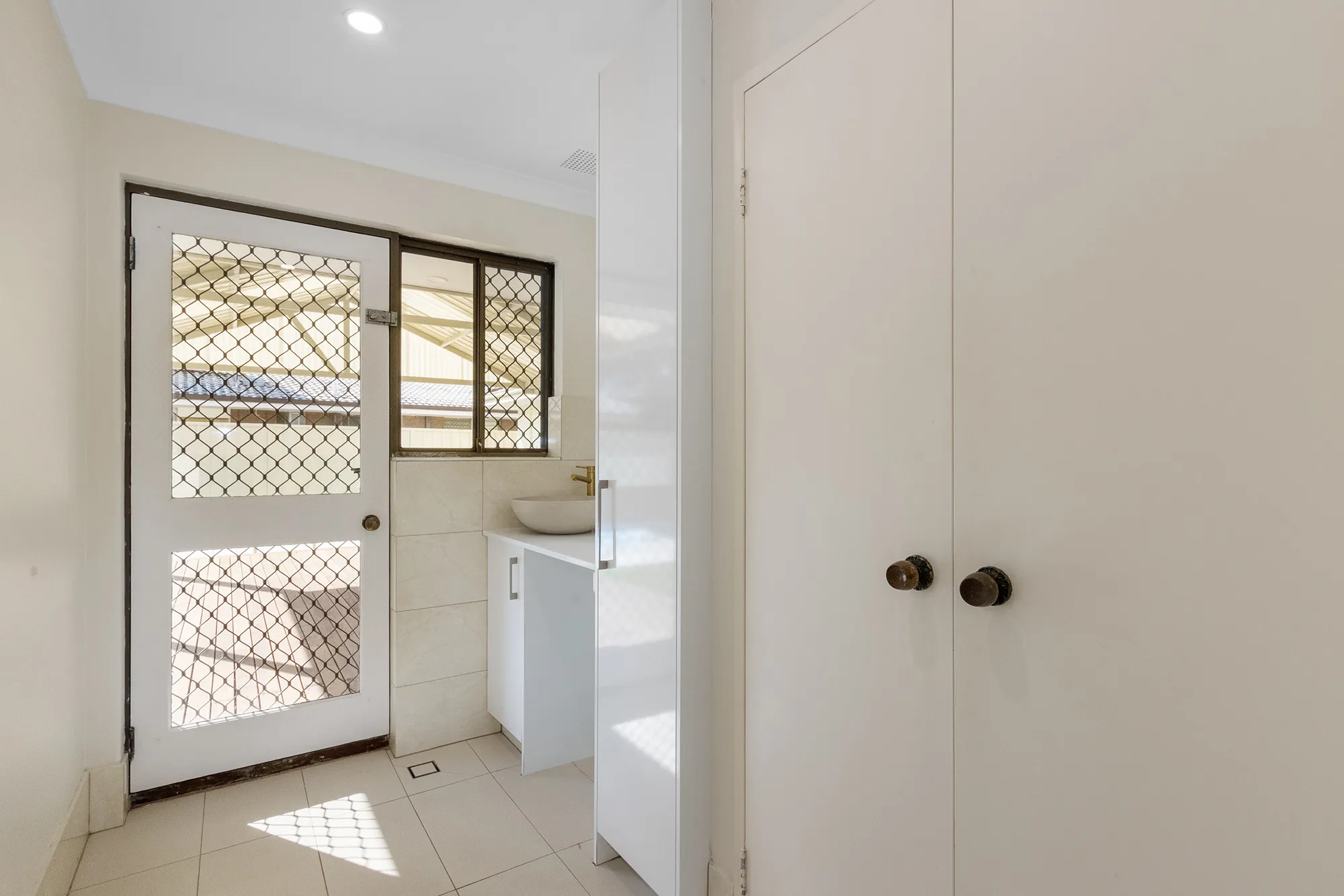 9 Rockett Way, BULL CREEK, WA 6149 AUS