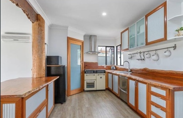 4 Aquitania Close, PORT KENNEDY, WA 6172 AUS