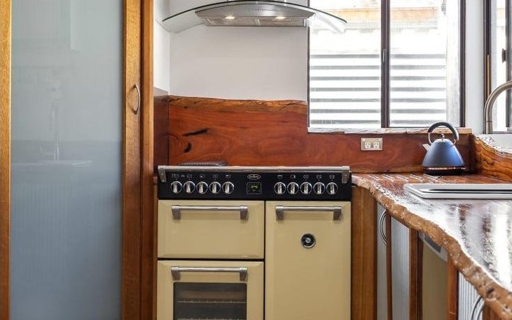 4 Aquitania Close, PORT KENNEDY, WA 6172 AUS