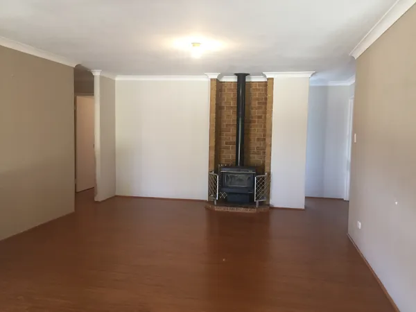 17 Moysey Court, PARMELIA, WA 6167 AUS