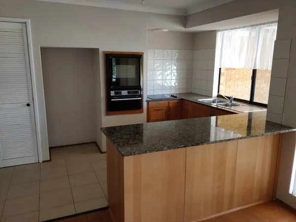 17 Moysey Court, PARMELIA, WA 6167 AUS